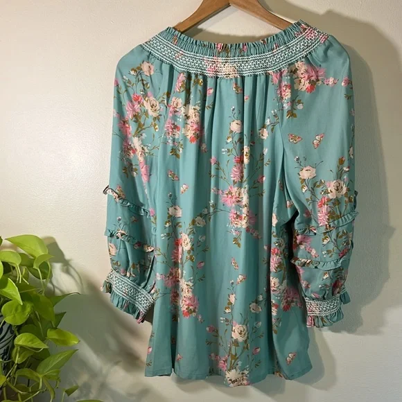 Spartina 449 Blue and Pink Ruffled Sleeve Blouse - Picture 5 of 8